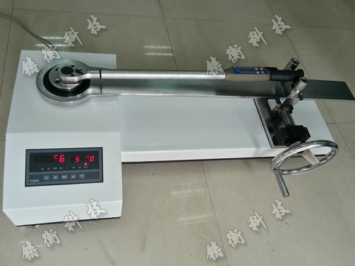 扭力扳手測(cè)量?jī)x圖片