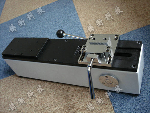 手動(dòng)臥式測試臺(tái)