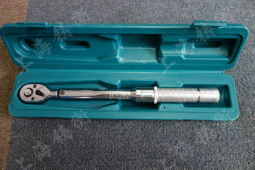 預(yù)置式力矩扳手