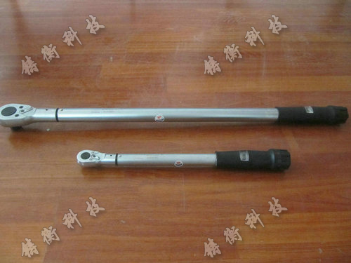 預(yù)置式扭力扳手圖片